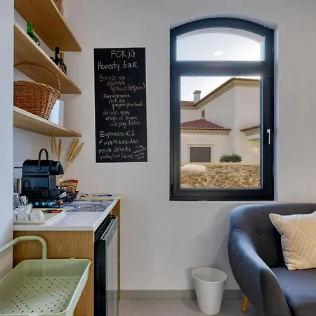 Casa Da Lagoa E Forja - *